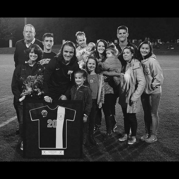 Meet your Posher, Nick - Picture 2 of 3